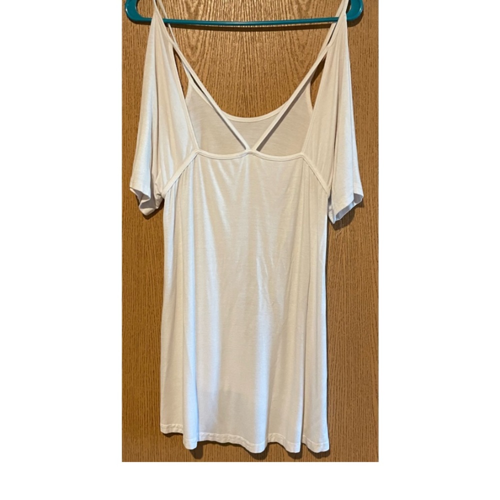 WHITE SUPER SOFT COLD SHOULDER WITH NICE TRENDY STRAPS IN BACK!